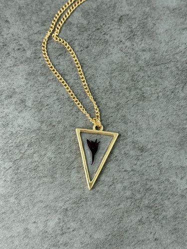 Burgundy Corn Flower Necklace product image